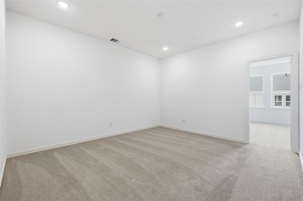 1317 Rooted Road Frisco, TX 75033 - Photo 20 of 34