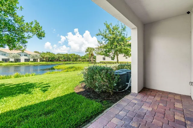 $385,000 | 1198 Paisley Court, Lake Worth Beach, FL 33461