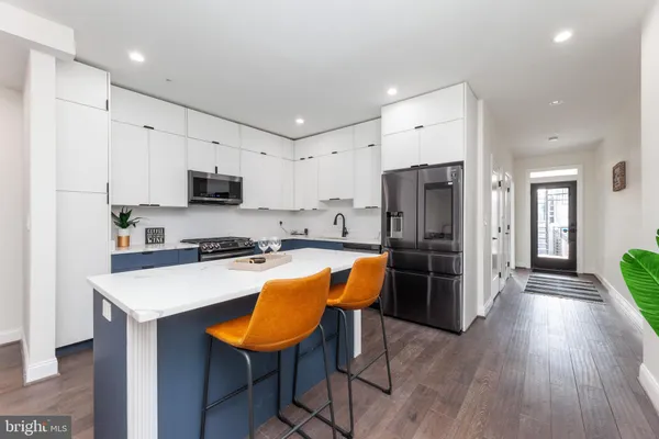 $1,200 | 734 Kenyon Street Northwest, Unit 2, Washington, DC 20010