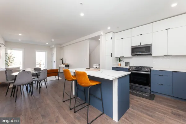 $1,200 | 734 Kenyon Street Northwest, Unit 2, Washington, DC 20010