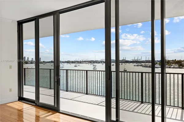 $10,500 | 1000 Venetian Way, Unit 301, Miami, FL 33139