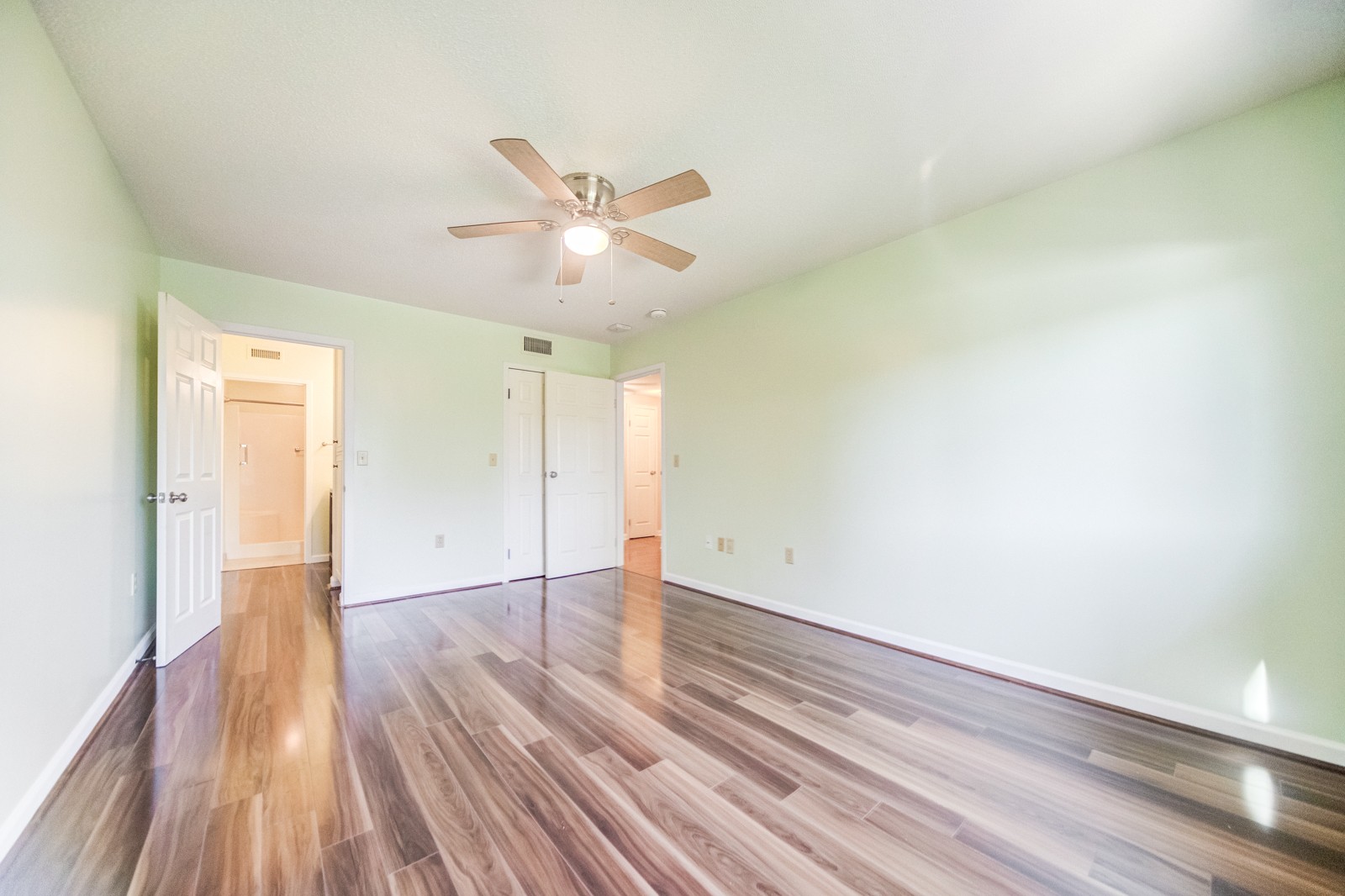 200 Sanders Ferry Road, Unit 1209 Hendersonville, TN 37075 - Photo 15 of 27 a view of an empty room and wooden floor