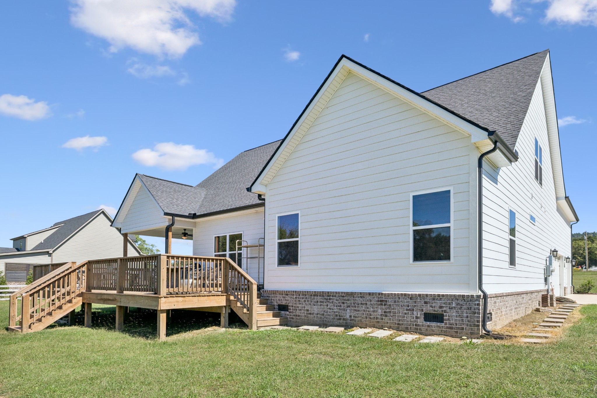 12725 North Milton Road Milton, TN 37118 - Photo 44 of 54 a front view of a house with a yard