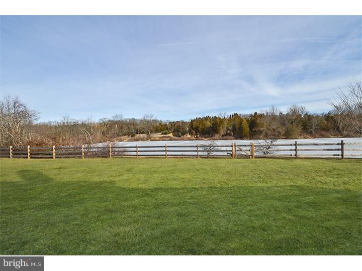 1998 Knight Road Green Lane, PA 18054 - Photo 24 of 25 Gallery Image 24