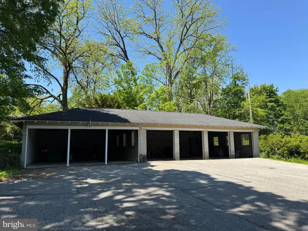 $200,000 | 1335 Smallbrook Lane, Unit C1, York, PA 17403