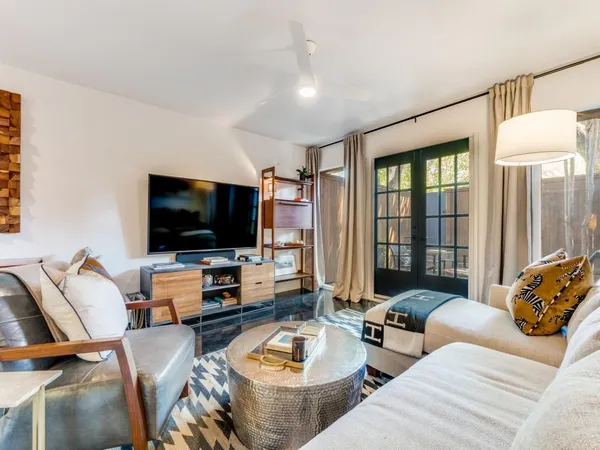 $385,000 | 3639 Hawthorne Avenue, Dallas, TX 75219