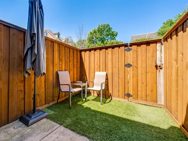 $385,000 | 3639 Hawthorne Avenue, Dallas, TX 75219