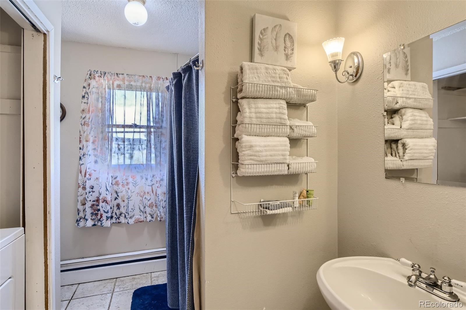 13340 South Perry Park Road Larkspur, CO 80118 - Photo 17 of 28 Gallery Image 17