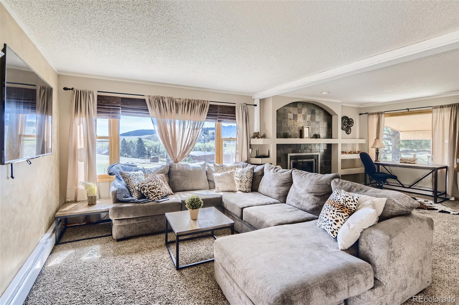 13340 South Perry Park Road Larkspur, CO 80118 - Photo 6 of 28 Gallery Image 6