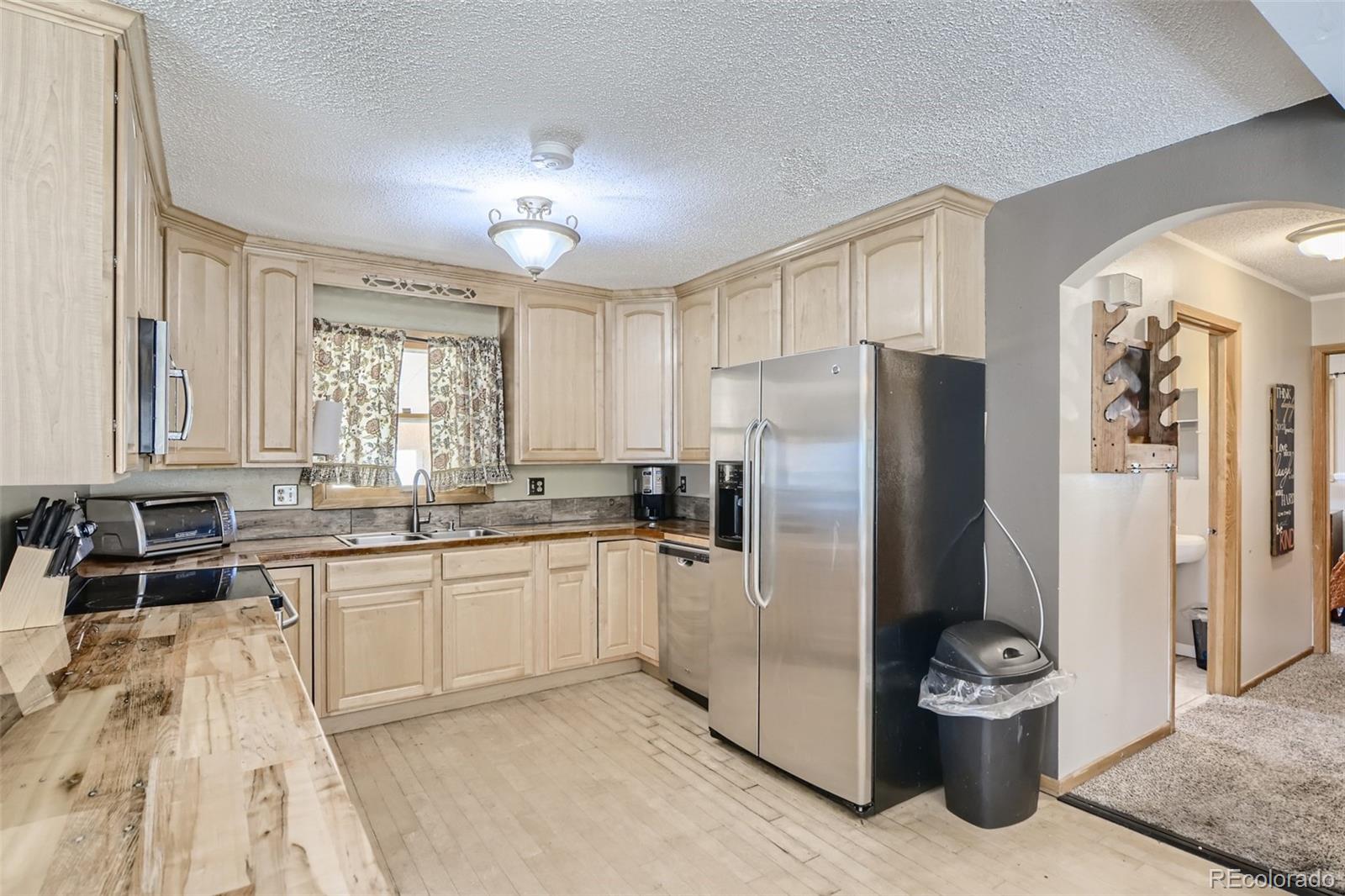13340 South Perry Park Road Larkspur, CO 80118 - Photo 9 of 28 Gallery Image 9