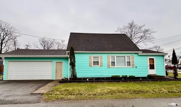 $1,650 | 9563 Oakland Street, Evans, NY 14006