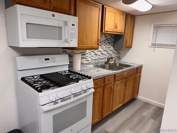 $1,650 | 9563 Oakland Street, Evans, NY 14006