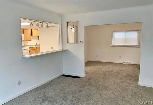 $1,650 | 9563 Oakland Street, Evans, NY 14006