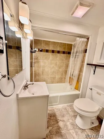 $1,650 | 9563 Oakland Street, Evans, NY 14006