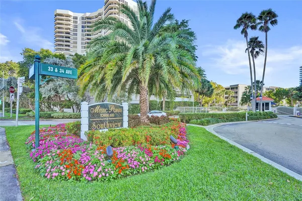 a view of a multi story building