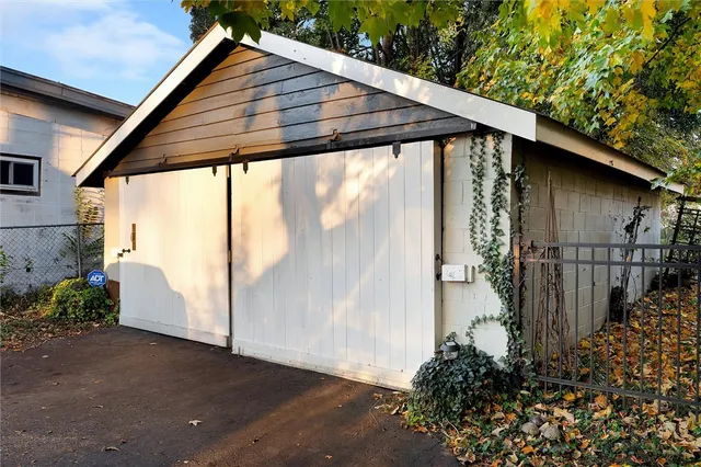 $475,000 | 7 Lee Street, Liberty, SC 29657