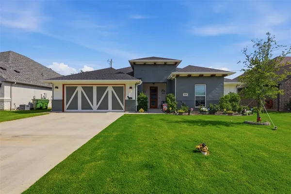 $379,900 | 928 Tesslynn Avenue, Godley, TX 76044