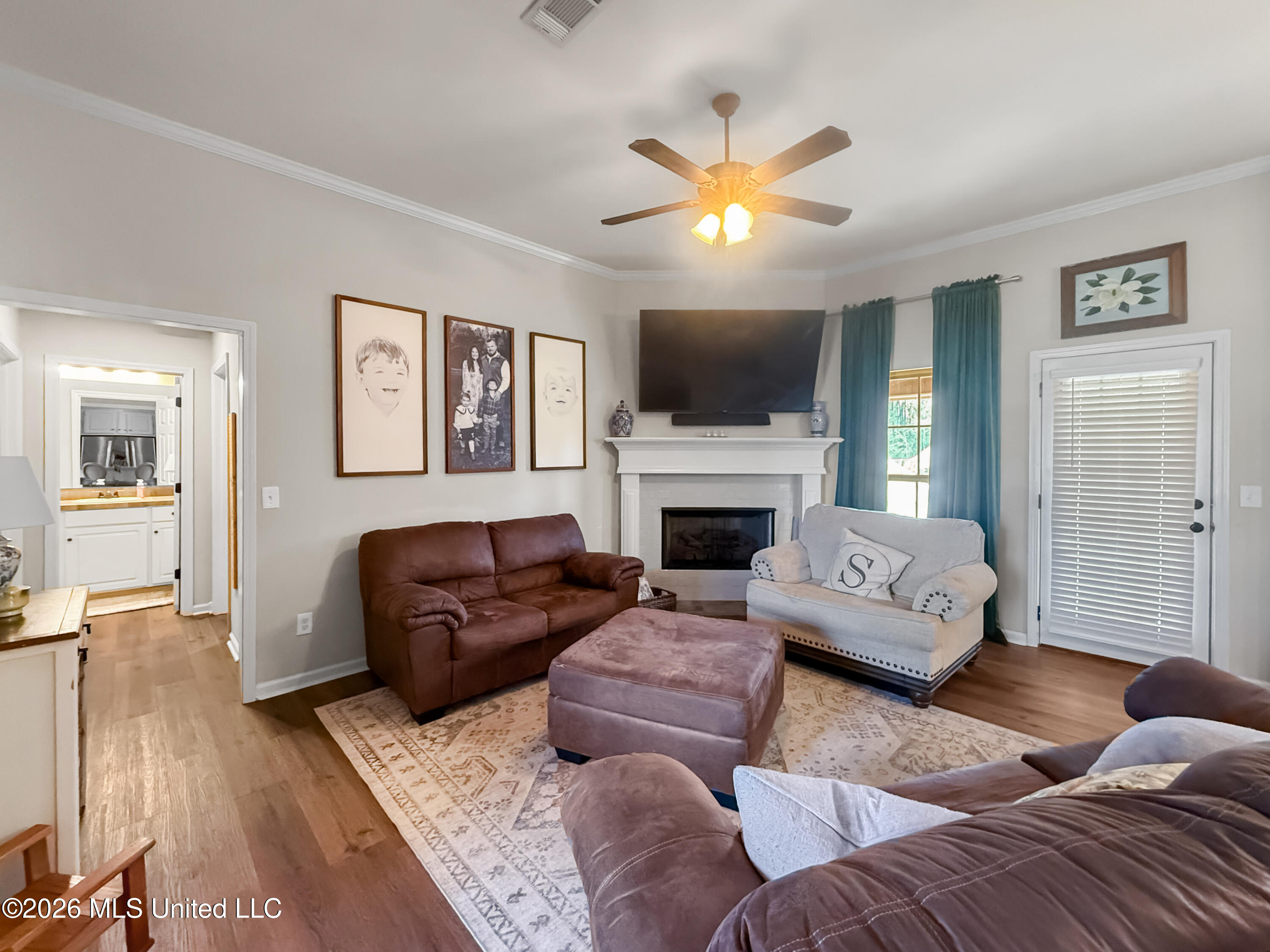 816 Ascham Court Pearl, MS 39208 - Photo 5 of 26 IMG_2980