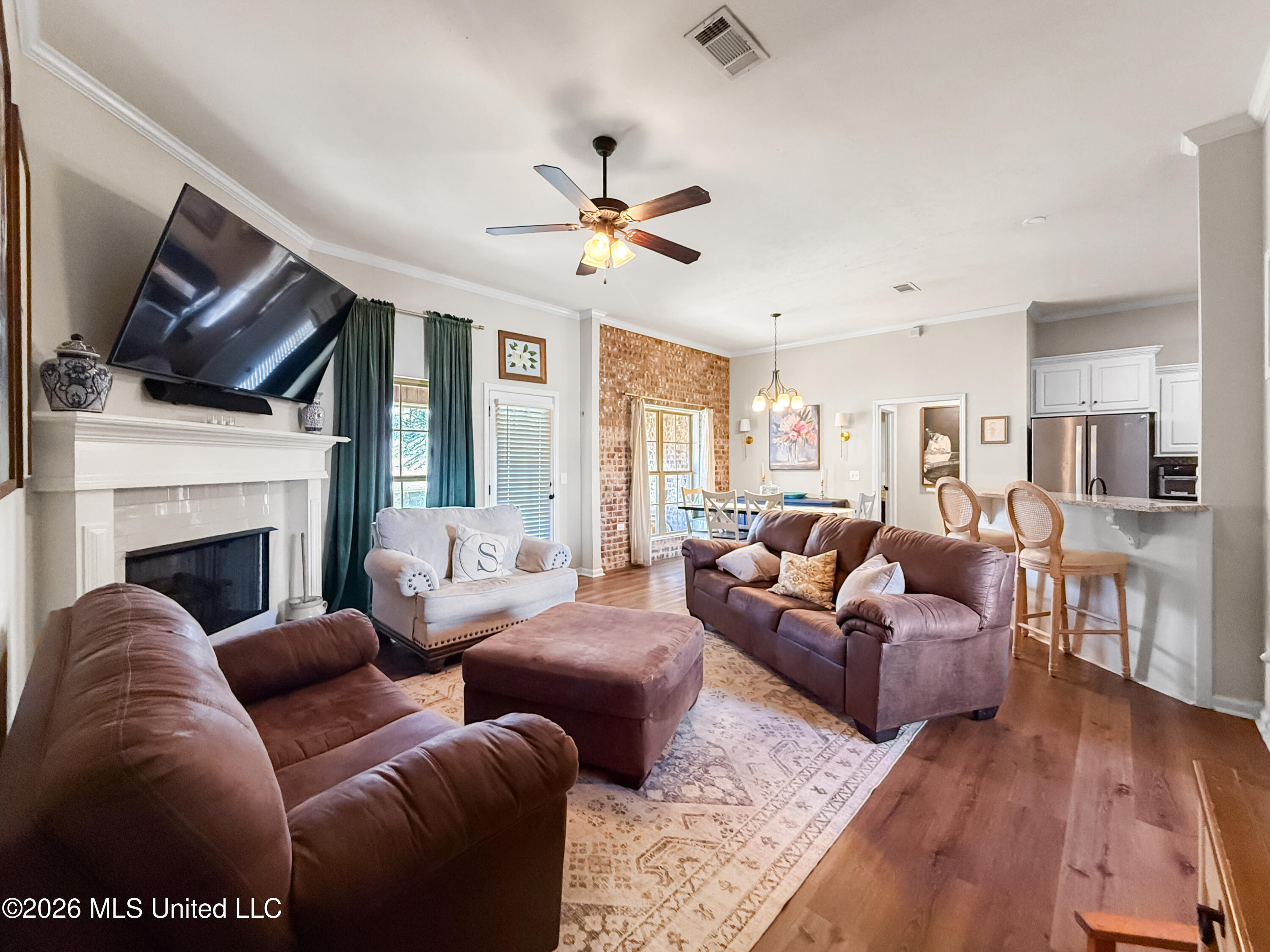 816 Ascham Court Pearl, MS 39208 - Photo 7 of 26 IMG_3004