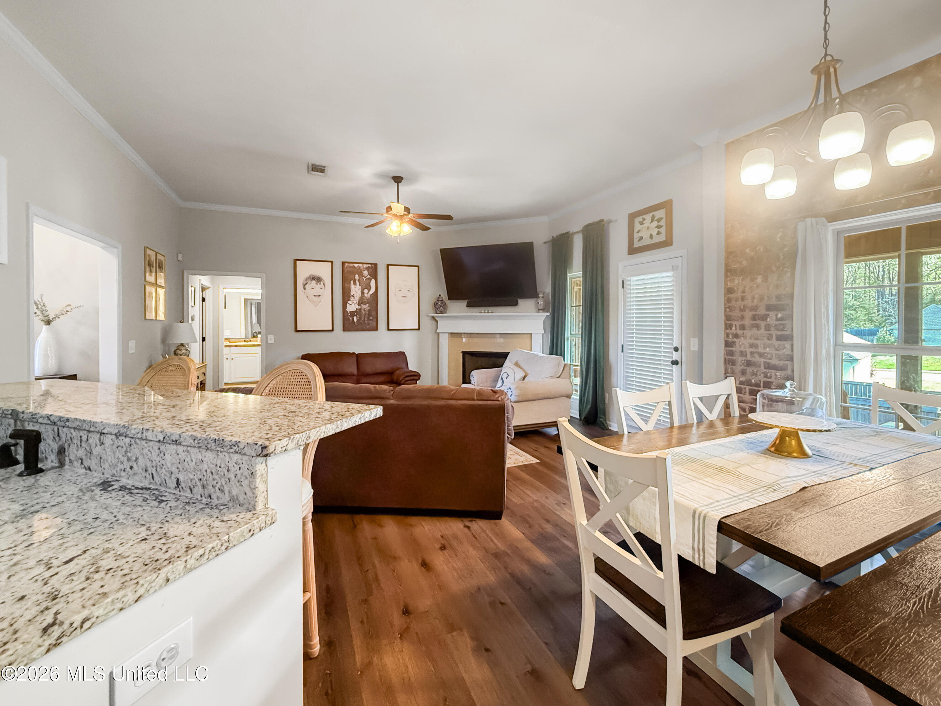 816 Ascham Court Pearl, MS 39208 - Photo 10 of 26 IMG_2982