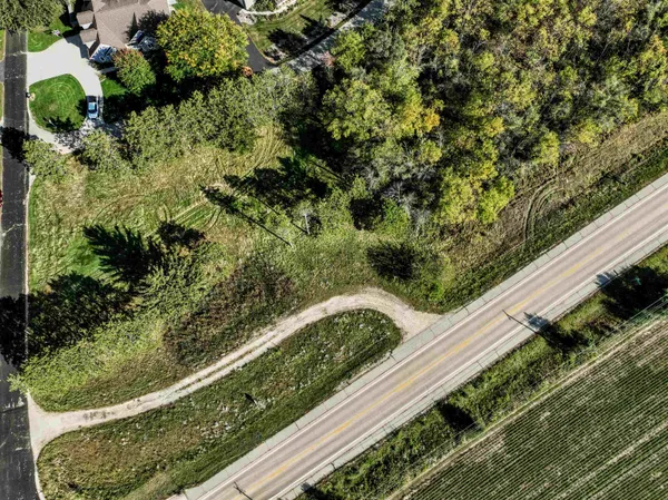 $94,900 | Lt3 Woodcrest Lane, Cambridge, WI 53523