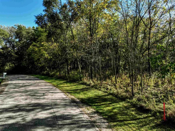 $94,900 | Lt3 Woodcrest Lane, Cambridge, WI 53523