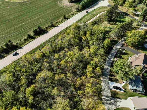 $94,900 | Lt3 Woodcrest Lane, Cambridge, WI 53523