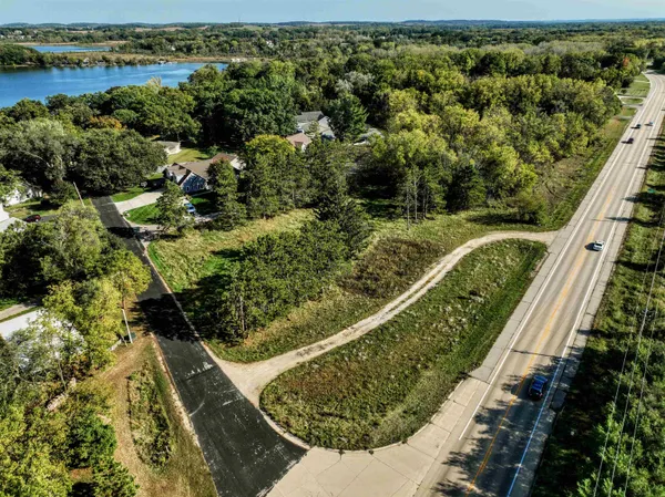 $94,900 | Lt3 Woodcrest Lane, Cambridge, WI 53523