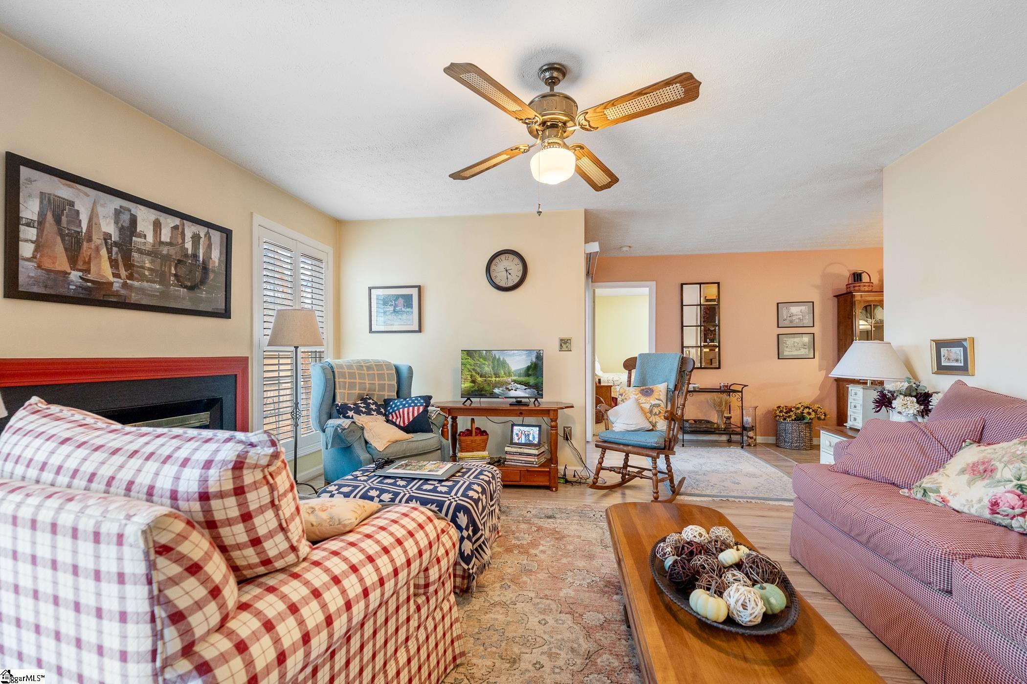 15 A Setter Lane Greenville, SC 29607 - Photo 5 of 31