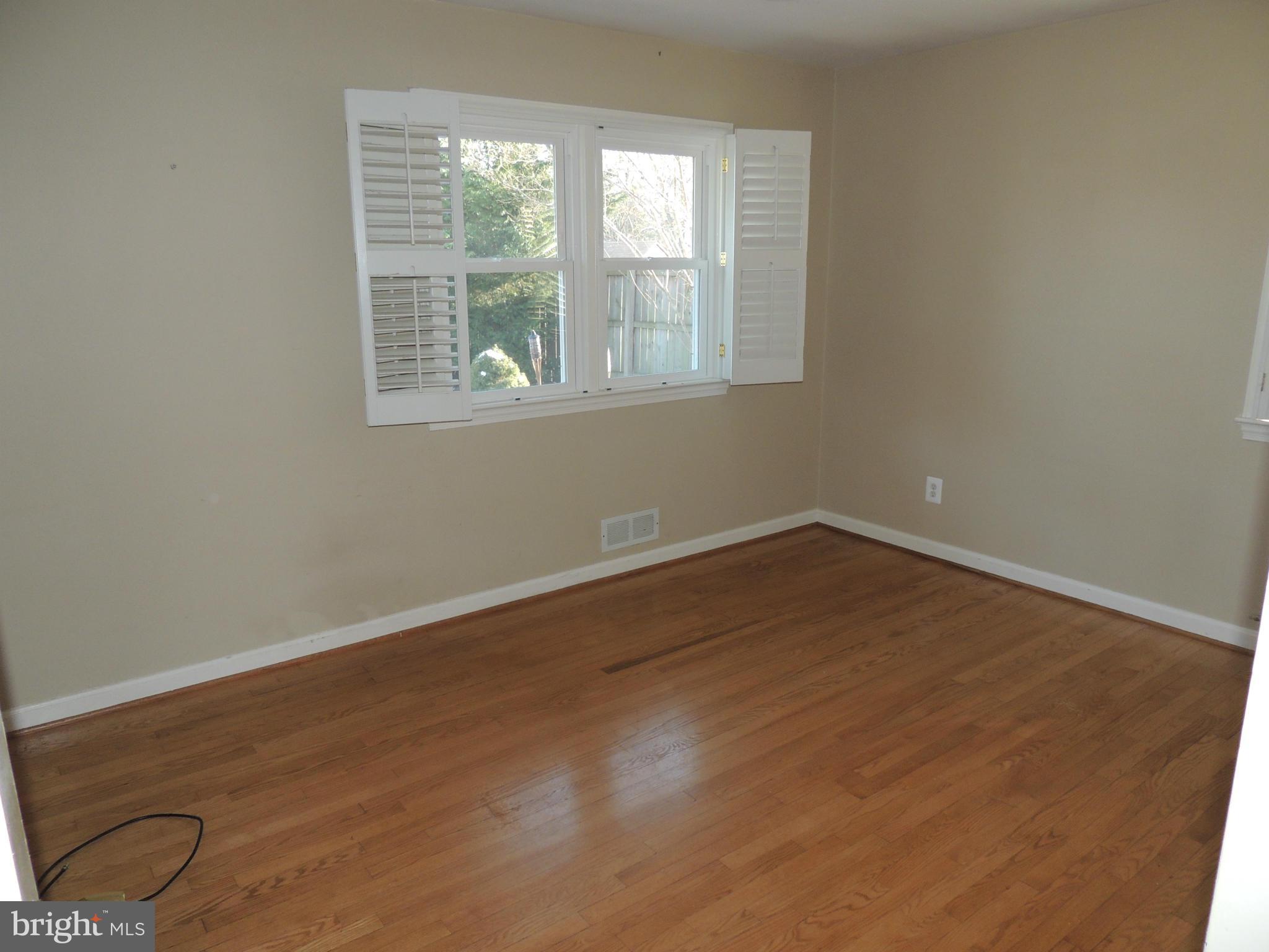 1607 Baltimore Road Alexandria, VA 22308 - Photo 15 of 20 Bedroom