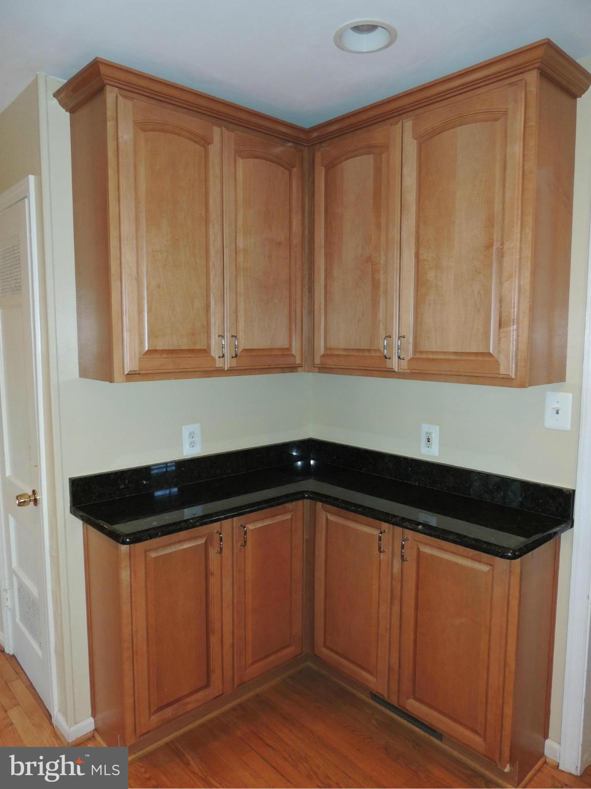 1607 Baltimore Road Alexandria, VA 22308 - Photo 5 of 20 Kitchen