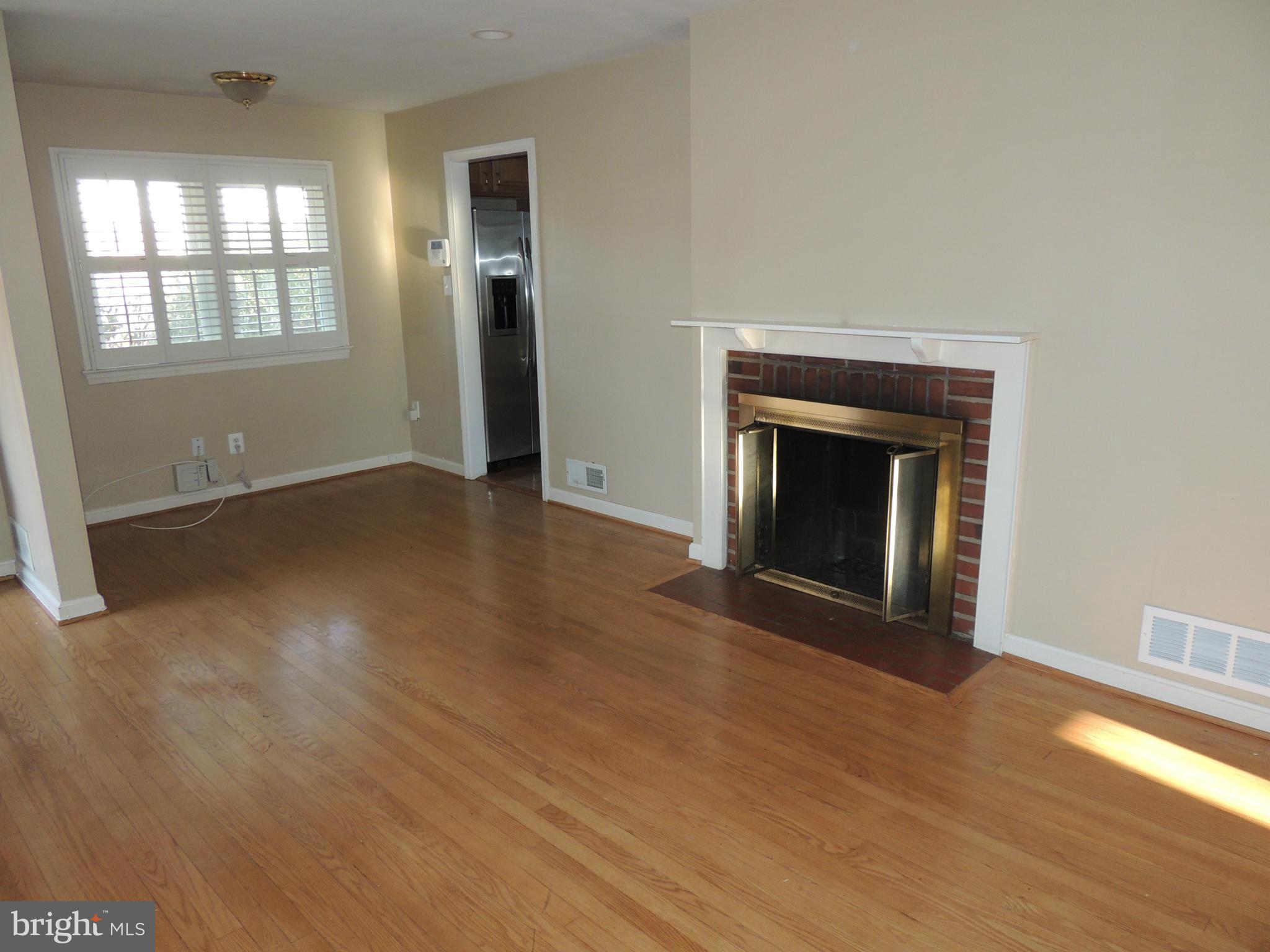 1607 Baltimore Road Alexandria, VA 22308 - Photo 7 of 20 Dining Room