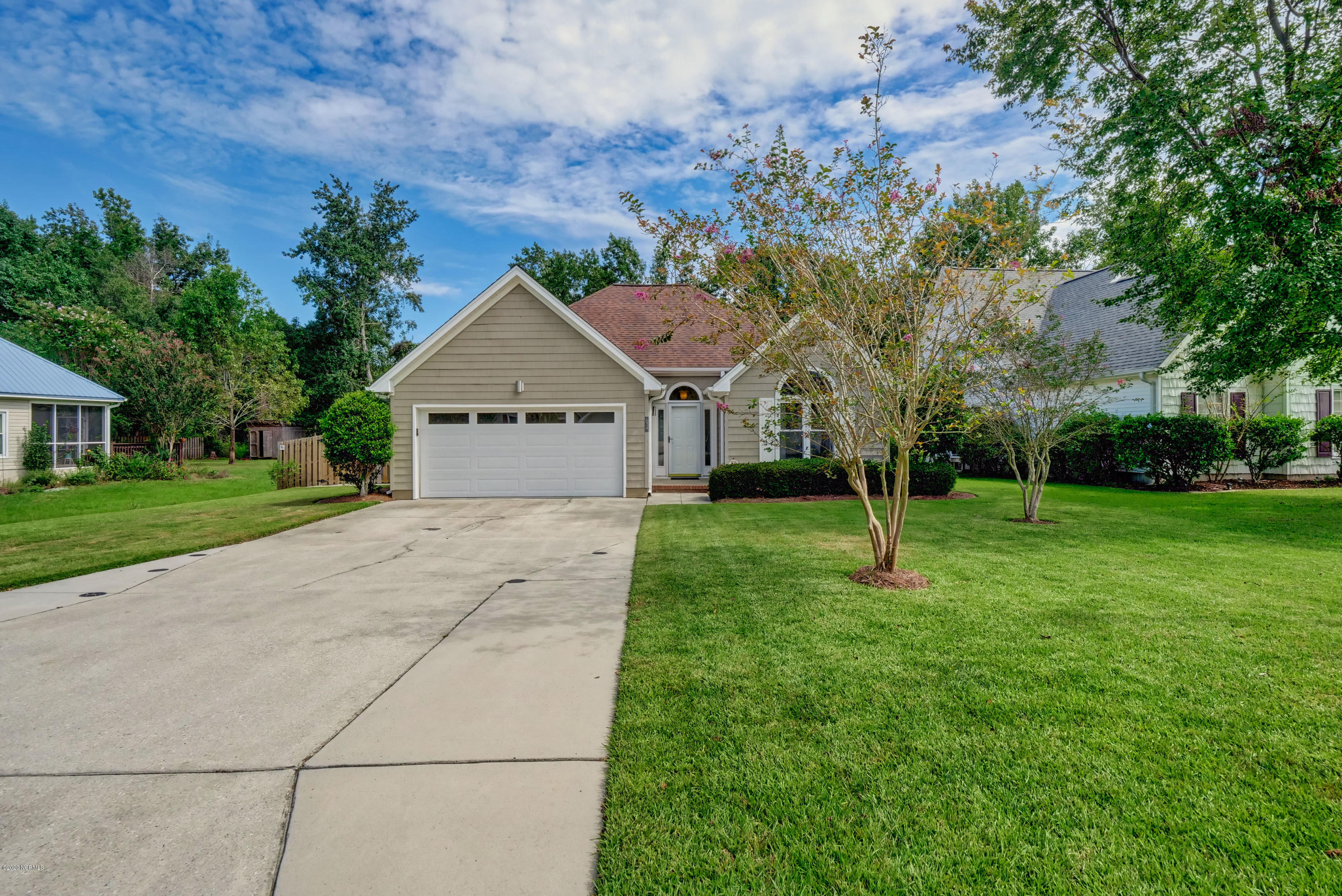 634 North Hampton Road Wilmington, NC 28409 - Photo 4 of 28 004_p4755670_1_2_3_4_5_6