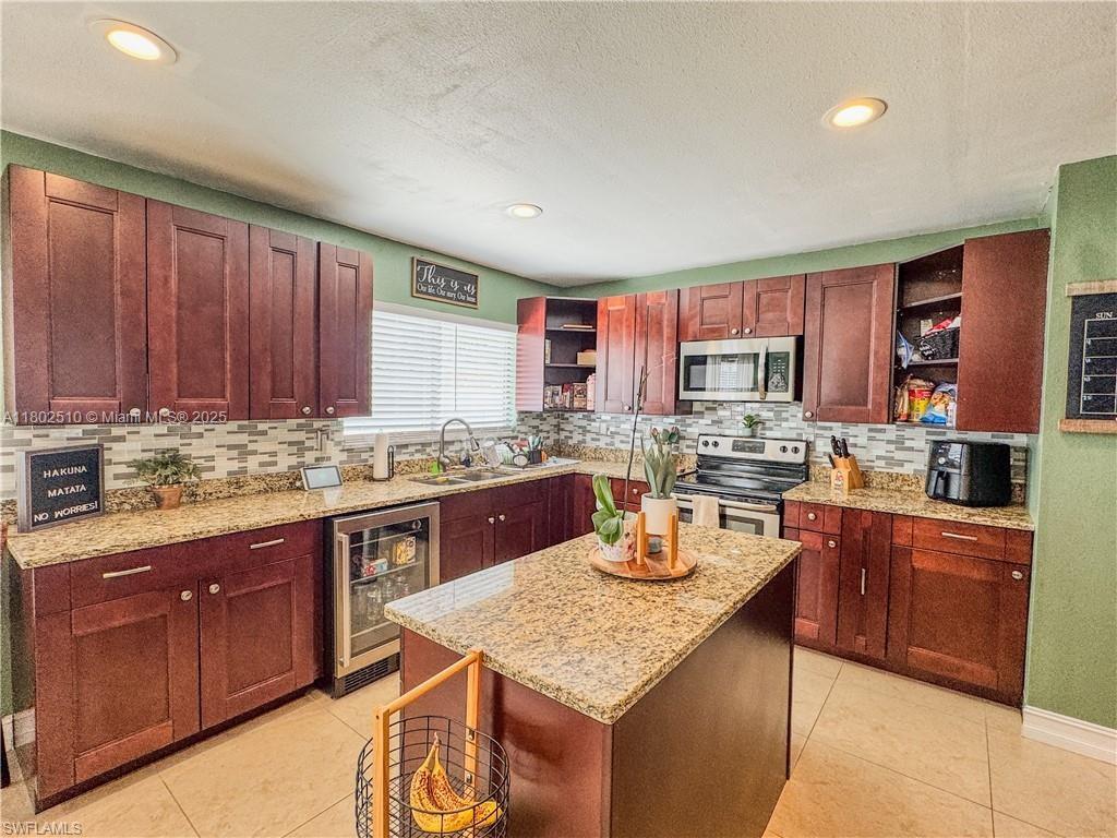 4002 Cascade Lane LaBelle, FL 33935 - Photo 9 of 23 4002 CASCADE LNLABELLE, FL 33935