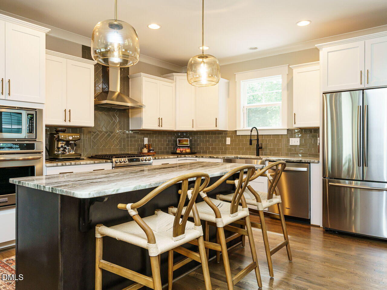806 Postell Street Raleigh, NC 27601 - Photo 6 of 28 Chef's Kitchen with quartz countertops