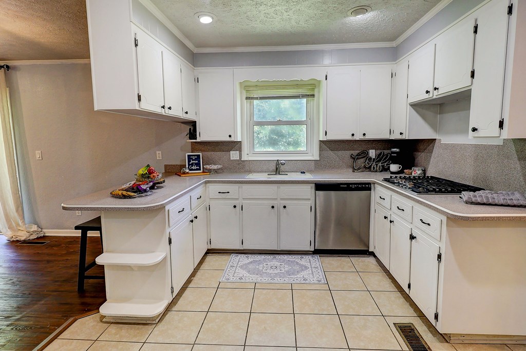 202 Christopher Drive Abbeville, AL 36310 - Photo 18 of 42