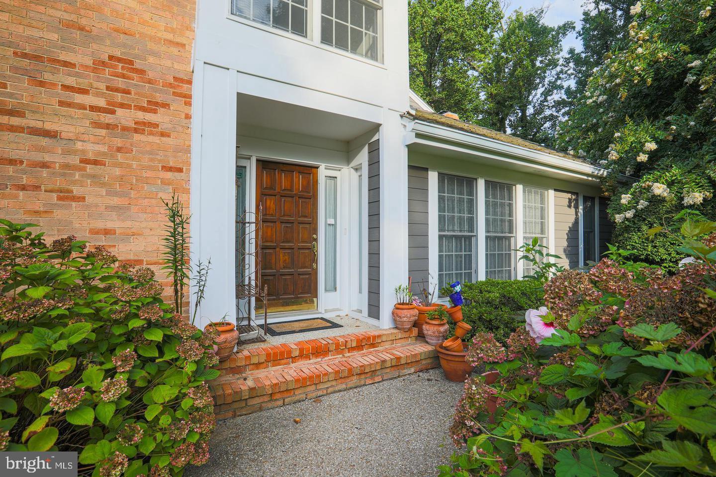 51 Raisin Tree Circle Baltimore, MD 21208 - Photo 3 of 37 Gallery Image 3