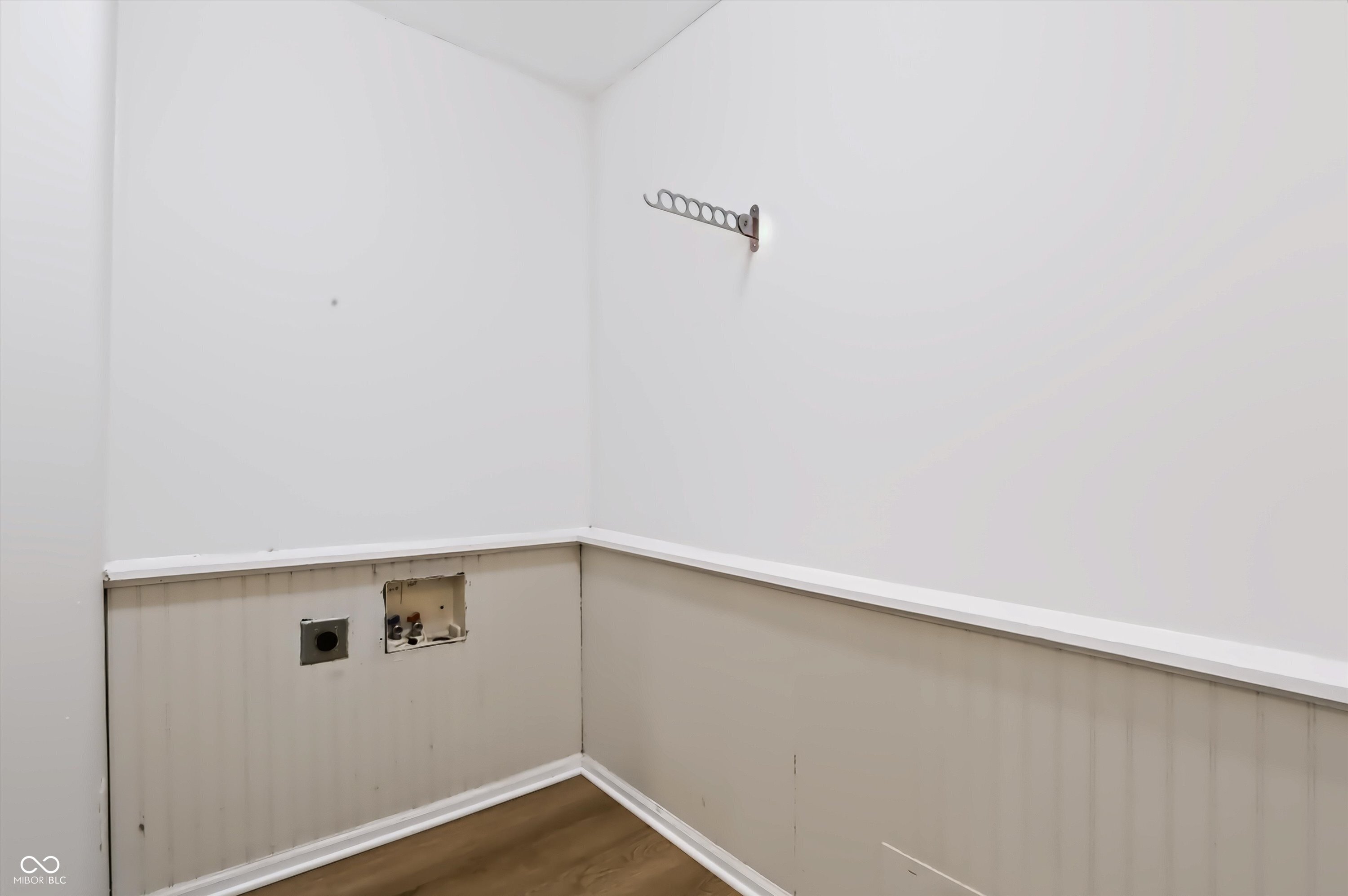 18 Roderick Court Beech Grove, IN 46107 - Photo 15 of 54 Gallery Image 15