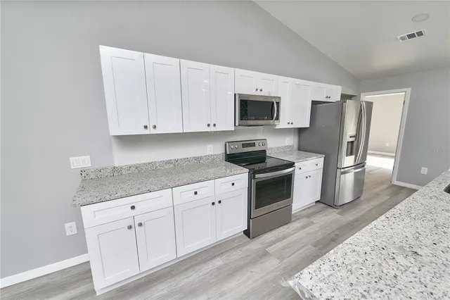 $2,100 | 211 Marion Oaks Lane, Ocala, FL 34473