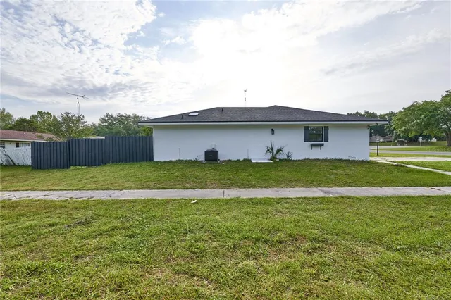 $2,100 | 211 Marion Oaks Lane, Ocala, FL 34473