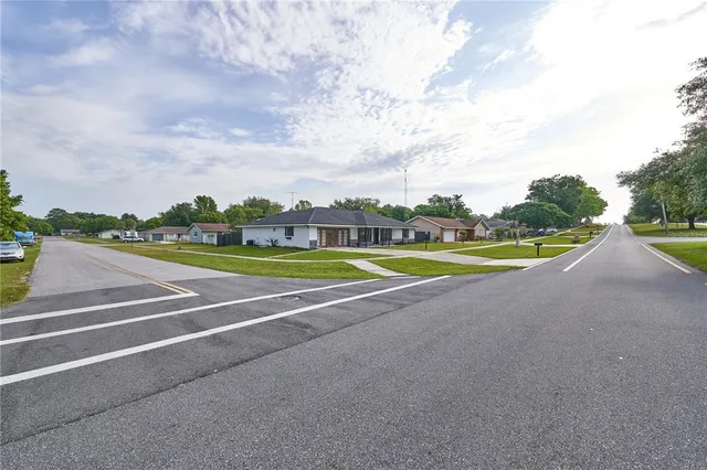 $2,100 | 211 Marion Oaks Lane, Ocala, FL 34473
