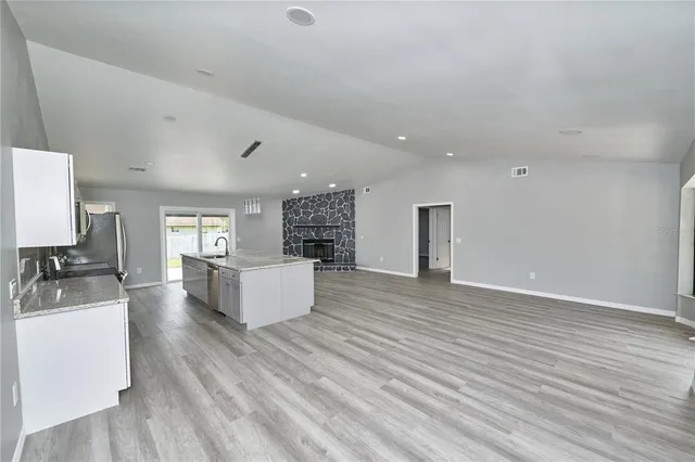 $2,100 | 211 Marion Oaks Lane, Ocala, FL 34473