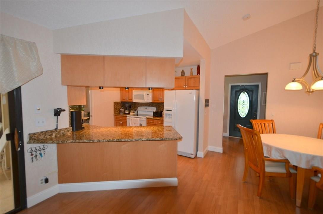 22696 Pickerel Circle Boca Raton, FL 33428 - Photo 12 of 30 Photo 12