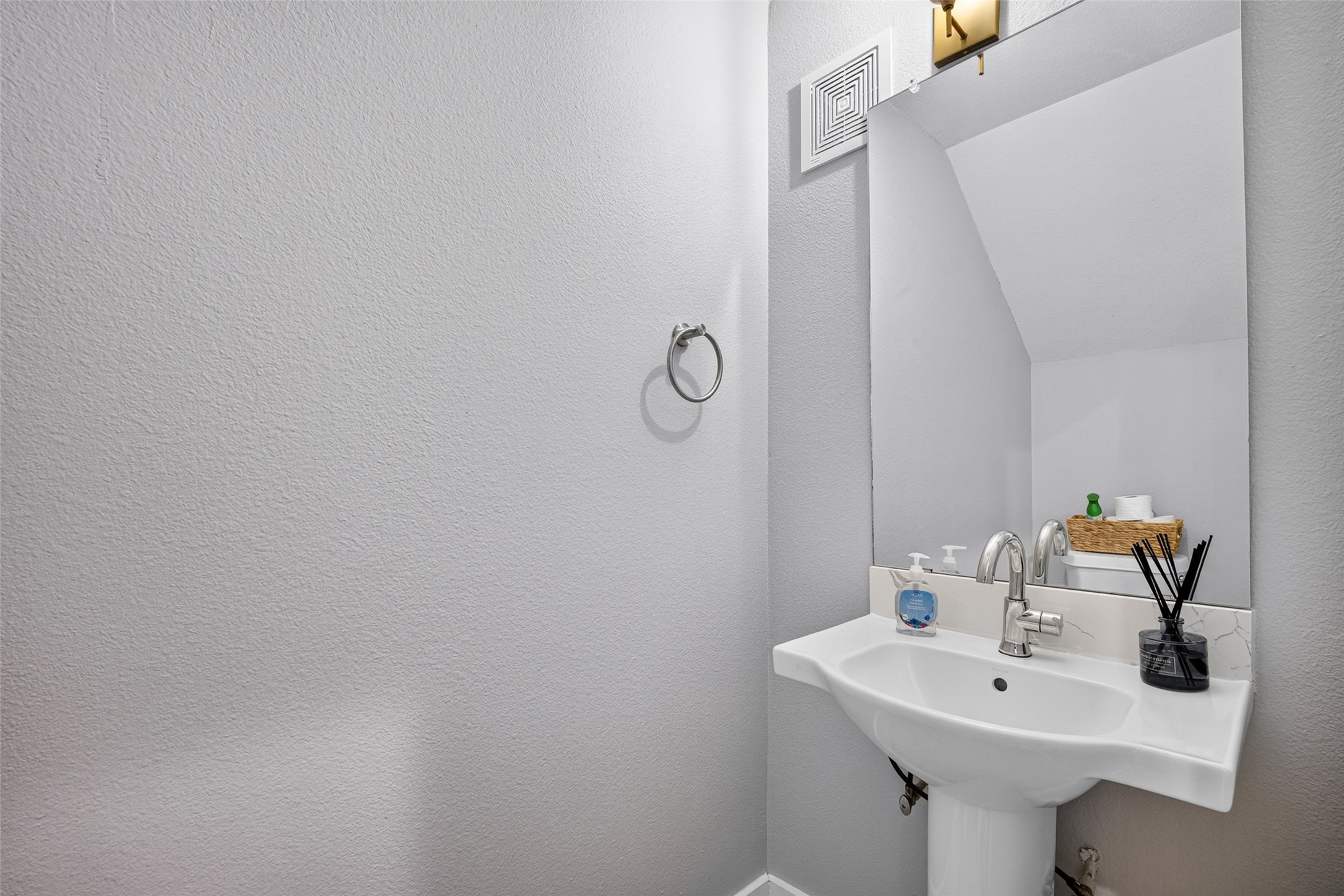803 Thornton Road, Unit A Houston, TX 77018 - Photo 25 of 48 Gallery Image 25