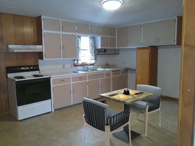 $132,500 | 341 South Grant Street, Adams, WI 53910