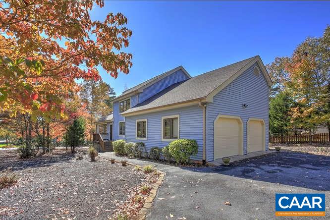 20 Begum Road Palmyra, VA 22963 - Photo 12 of 32 a view of a house with a yard