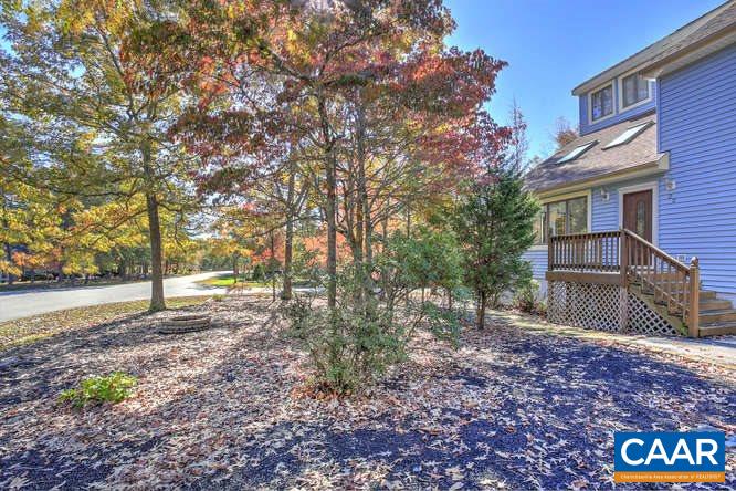 20 Begum Road Palmyra, VA 22963 - Photo 3 of 32 a view of a yard with plants and trees