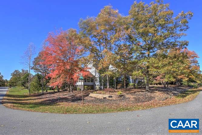 20 Begum Road Palmyra, VA 22963 - Photo 4 of 32 a view of road with large trees