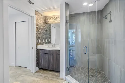 $4,395,000 | 19816 Gulf Boulevard, Unit 201, Indian Shores, FL 33785