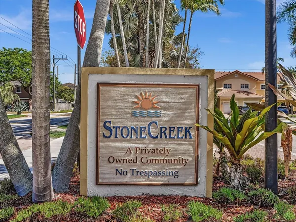 $479,000 | 7659 East Stonecreek Circle, Davie, FL 33024